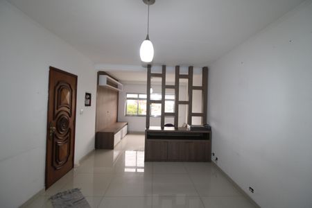 Casa à venda com 146m², 3 quartos e 2 vagasSala