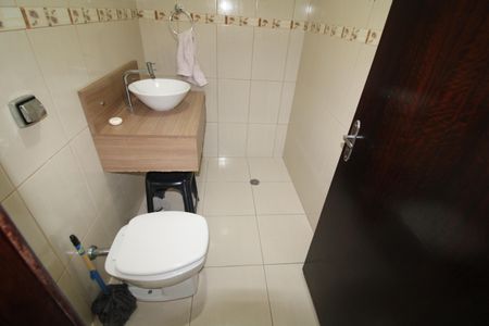 Casa à venda com 146m², 3 quartos e 2 vagasBanheiro 1