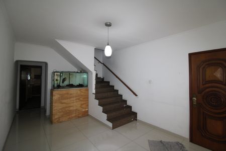 Casa à venda com 146m², 3 quartos e 2 vagasSala