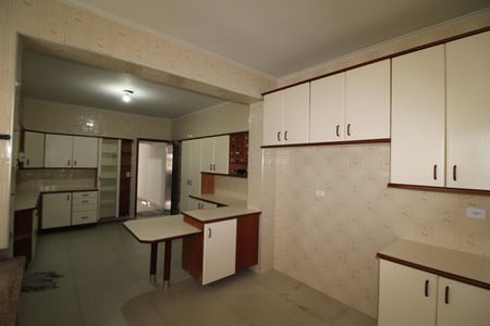 Casa à venda com 146m², 3 quartos e 2 vagasCozinha