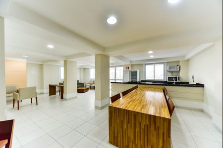 Apartamento à venda com 153m², 4 quartos e 2 vagas Apartamento à venda com 153m², 4 quartos e 2 vagasÁrea comum - Salão de festas