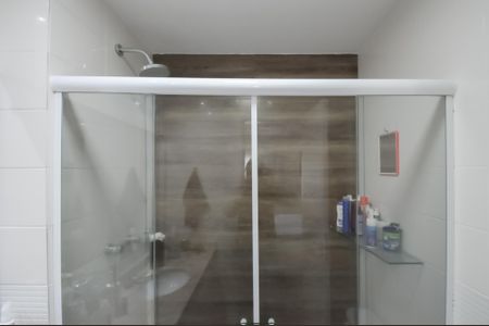 Apartamento à venda com 153m², 4 quartos e 2 vagas Apartamento à venda com 153m², 4 quartos e 2 vagasBanheiro da Suíte 1