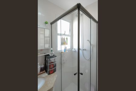 Apartamento à venda com 153m², 4 quartos e 2 vagas Apartamento à venda com 153m², 4 quartos e 2 vagasBanheiro da Suíte 2