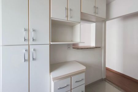 Apartamento à venda com 64m², 2 quartos e 1 vaga Apartamento à venda com 64m², 2 quartos e 1 vagaCozinha