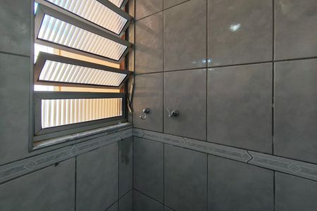 Apartamento à venda com 64m², 2 quartos e 1 vaga Apartamento à venda com 64m², 2 quartos e 1 vagaBanheiro