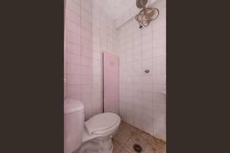 Casa à venda com 136m², 3 quartos e sem vaga Casa à venda com 136m², 3 quartos e sem vagaBanheiro de Serviço