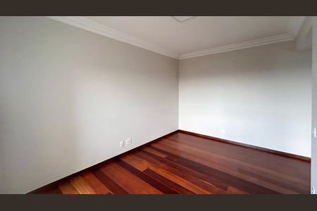 Apartamento à venda com 310m², 4 quartos e 4 vagas Apartamento à venda com 310m², 4 quartos e 4 vagasSala