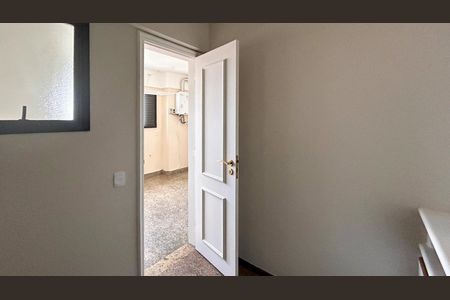 Apartamento à venda com 310m², 4 quartos e 4 vagas Apartamento à venda com 310m², 4 quartos e 4 vagasDespensa