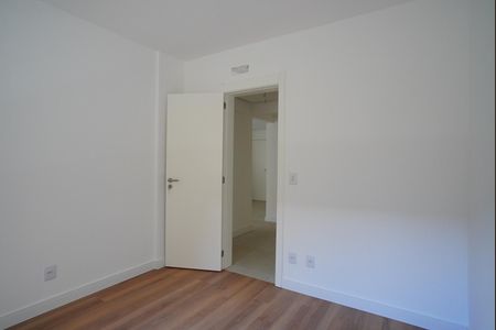 Apartamento à venda com 110m², 3 quartos e 2 vagasQuarto 2