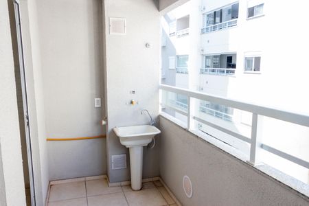 Apartamento à venda com 44m², 2 quartos e 1 vaga Apartamento à venda com 44m², 2 quartos e 1 vagaCozinha e Área de Serviço