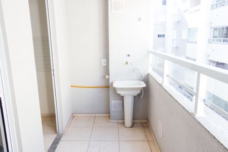 Apartamento à venda com 44m², 2 quartos e 1 vaga Apartamento à venda com 44m², 2 quartos e 1 vagaCozinha e Área de Serviço