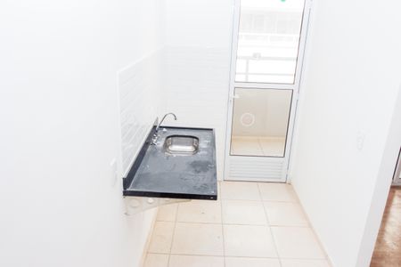 Apartamento à venda com 44m², 2 quartos e 1 vaga Apartamento à venda com 44m², 2 quartos e 1 vagaCozinha e Área de Serviço