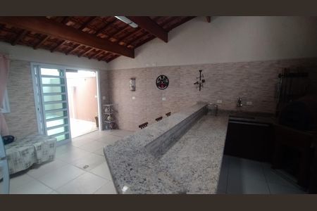 Casa à venda com 302m², 4 quartos e 7 vagas Casa à venda com 302m², 4 quartos e 7 vagasEspaço Gourmet
