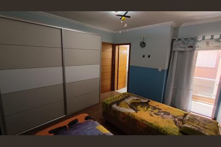 Casa à venda com 302m², 4 quartos e 7 vagas Casa à venda com 302m², 4 quartos e 7 vagasQuarto 2