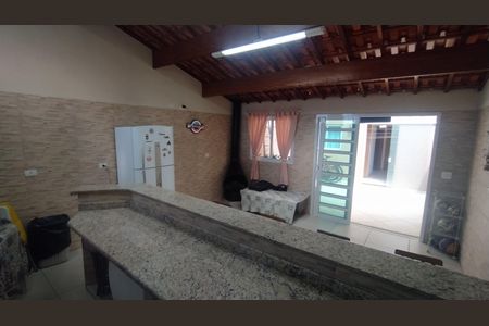 Casa à venda com 302m², 4 quartos e 7 vagas Casa à venda com 302m², 4 quartos e 7 vagasEspaço Gourmet