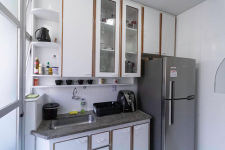 Apartamento à venda com 90m², 2 quartos e 1 vaga Apartamento à venda com 90m², 2 quartos e 1 vagaCozinha