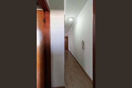 Apartamento à venda com 90m², 2 quartos e 1 vaga Apartamento à venda com 90m², 2 quartos e 1 vagaCorredor