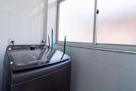 Apartamento à venda com 90m², 2 quartos e 1 vaga Apartamento à venda com 90m², 2 quartos e 1 vagaÁrea de serviço