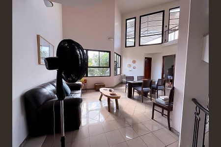 Casa à venda com 541m², 2 quartos e 4 vagasSala