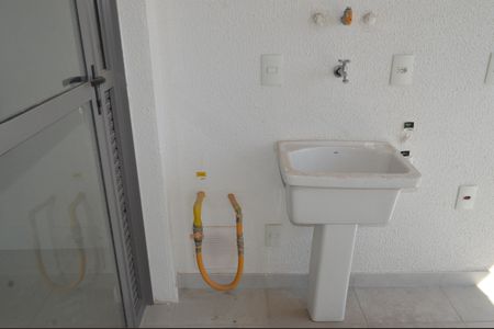 Apartamento à venda com 79m², 3 quartos e 1 vagaÁrea de Serviço