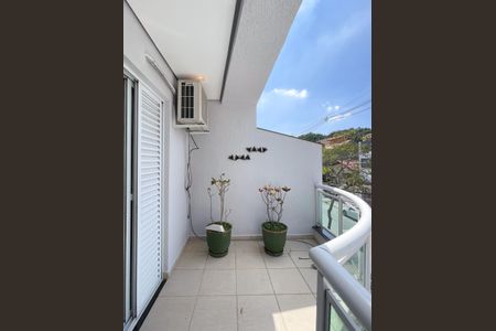 Casa à venda com 296m², 3 quartos e 4 vagas Casa à venda com 296m², 3 quartos e 4 vagasSacada - Suíte 1