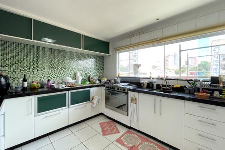 Casa à venda com 296m², 3 quartos e 4 vagas Casa à venda com 296m², 3 quartos e 4 vagasCozinha