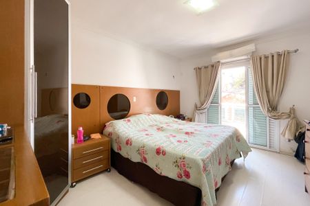 Casa à venda com 296m², 3 quartos e 4 vagas Casa à venda com 296m², 3 quartos e 4 vagasSuíte 1