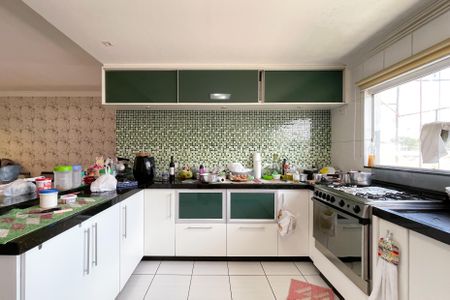 Casa à venda com 296m², 3 quartos e 4 vagas Casa à venda com 296m², 3 quartos e 4 vagasCozinha