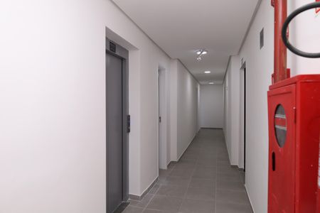Apartamento à venda com 35m², 2 quartos e sem vagaÁrea comum - Saguão do andar