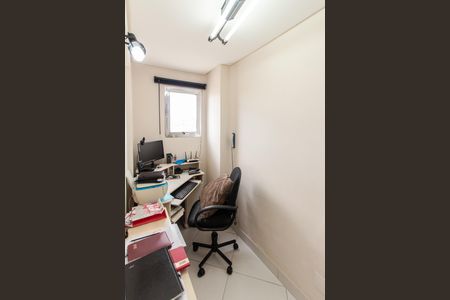 Apartamento à venda com 124m², 3 quartos e 3 vagas Apartamento à venda com 124m², 3 quartos e 3 vagasEscritório