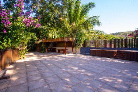 Casa de condomínio para alugar com 600m², 5 quartos e 3 vagas Casa de condomínio para alugar com 600m², 5 quartos e 3 vagasQuintal