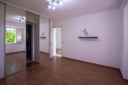 Casa de condomínio para alugar com 600m², 5 quartos e 3 vagas Casa de condomínio para alugar com 600m², 5 quartos e 3 vagasSuíte 2