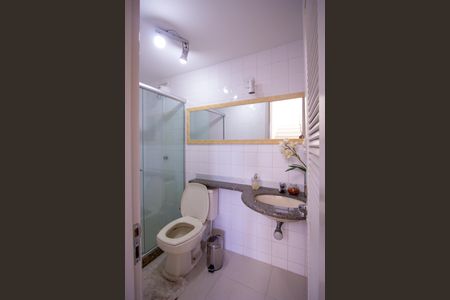 Casa de condomínio para alugar com 600m², 5 quartos e 3 vagas Casa de condomínio para alugar com 600m², 5 quartos e 3 vagasBanheiro Social