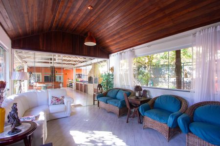 Casa de condomínio para alugar com 600m², 5 quartos e 3 vagas Casa de condomínio para alugar com 600m², 5 quartos e 3 vagasSala