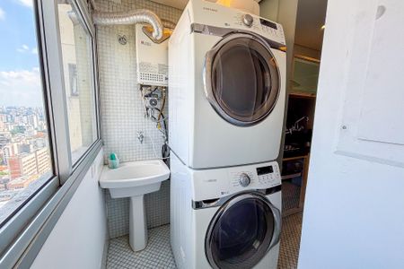 Apartamento à venda com 118m², 1 quarto e 2 vagas Apartamento à venda com 118m², 1 quarto e 2 vagasÁrea de Serviço