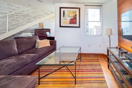 Apartamento à venda com 118m², 1 quarto e 2 vagas Apartamento à venda com 118m², 1 quarto e 2 vagasSala