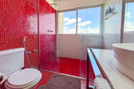 Apartamento à venda com 118m², 1 quarto e 2 vagas Apartamento à venda com 118m², 1 quarto e 2 vagasBanheiro da Suíte