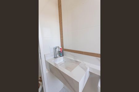 Apartamento à venda com 55m², 2 quartos e 1 vaga Apartamento à venda com 55m², 2 quartos e 1 vagaBanheiro da suíte