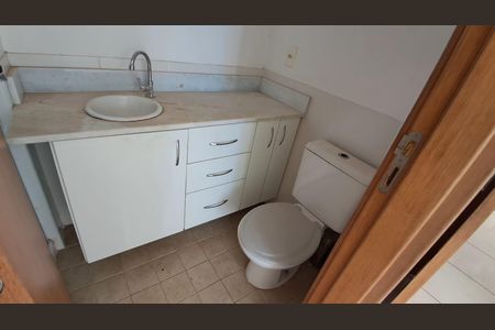 Apartamento à venda com 69m², 2 quartos e 1 vaga Apartamento à venda com 69m², 2 quartos e 1 vagaBanheiro Social