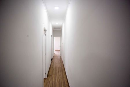 Casa à venda com 183m², 3 quartos e 4 vagasCorredor