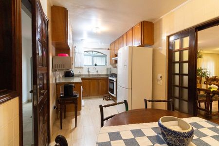 Casa à venda com 220m², 3 quartos e 3 vagas Casa à venda com 220m², 3 quartos e 3 vagasCozinha