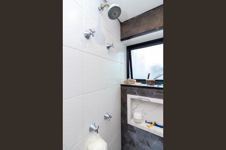 Apartamento para alugar com 57m², 2 quartos e 1 vaga Apartamento para alugar com 57m², 2 quartos e 1 vagaBanheiro da Suíte