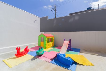 Apartamento para alugar com 35m², 2 quartos e sem vagaÁrea Comum - Playground