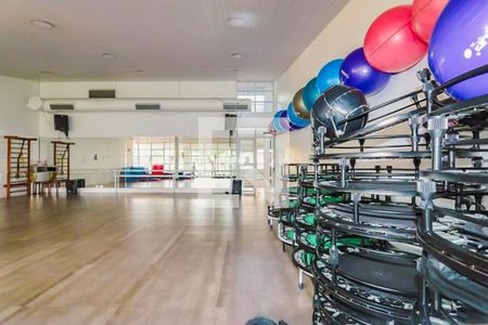 Apartamento à venda com 134m², 3 quartos e 2 vagas Apartamento à venda com 134m², 3 quartos e 2 vagasÁrea comum - Academia