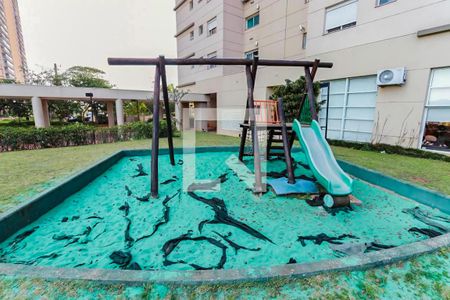 Apartamento à venda com 134m², 3 quartos e 2 vagas Apartamento à venda com 134m², 3 quartos e 2 vagasÁrea comum - Playground