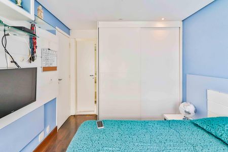 Apartamento à venda com 134m², 3 quartos e 2 vagas Apartamento à venda com 134m², 3 quartos e 2 vagasQuarto 1 Suite