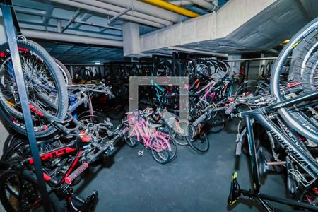 Apartamento à venda com 134m², 3 quartos e 2 vagas Apartamento à venda com 134m², 3 quartos e 2 vagasBicicletario