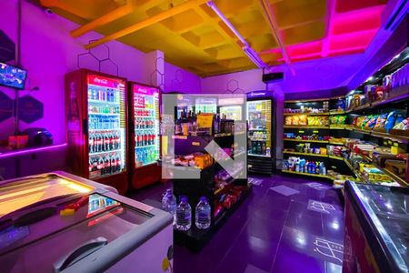 Apartamento à venda com 134m², 3 quartos e 2 vagas Apartamento à venda com 134m², 3 quartos e 2 vagasMercadinho