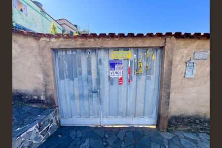 Casa à venda com 138m², 3 quartos e 1 vaga Casa à venda com 138m², 3 quartos e 1 vagaPlaca