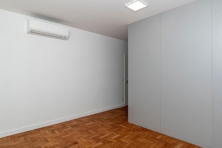 Apartamento à venda com 267m², 3 quartos e 2 vagas